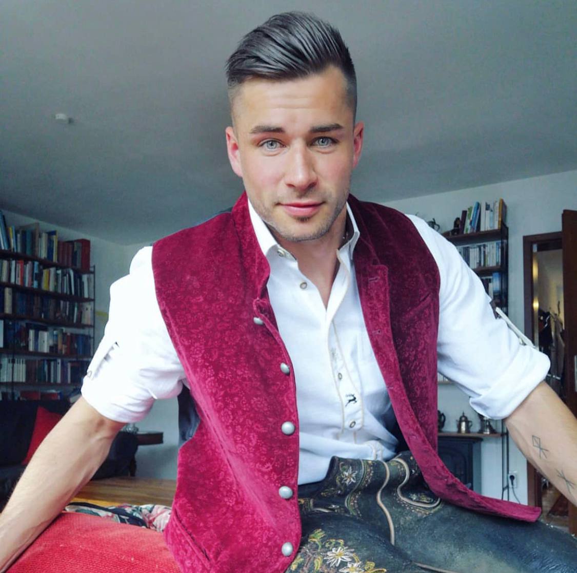 traugott (@traugott26462) on Twitter photo 