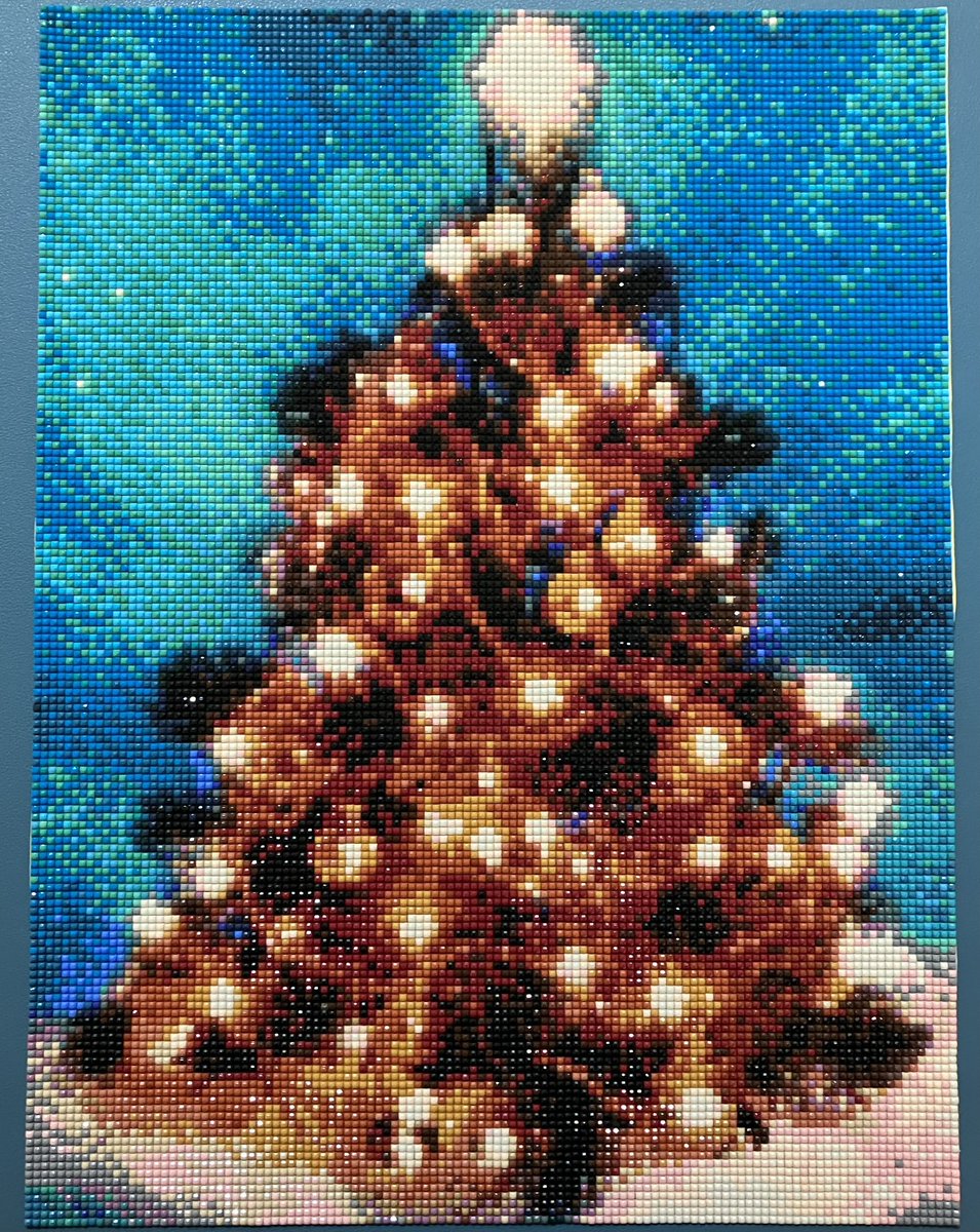 9作品目、完成しました🙌30×40cmのクリスマスツリー🎄✨丸1年かかりました💨クリスマス前に終わって良かった⛄
次は何の作品にしようかなぁ😊

#ダイヤモンドアート
#水野ゆいみて
#diamondart
#diamondpainting