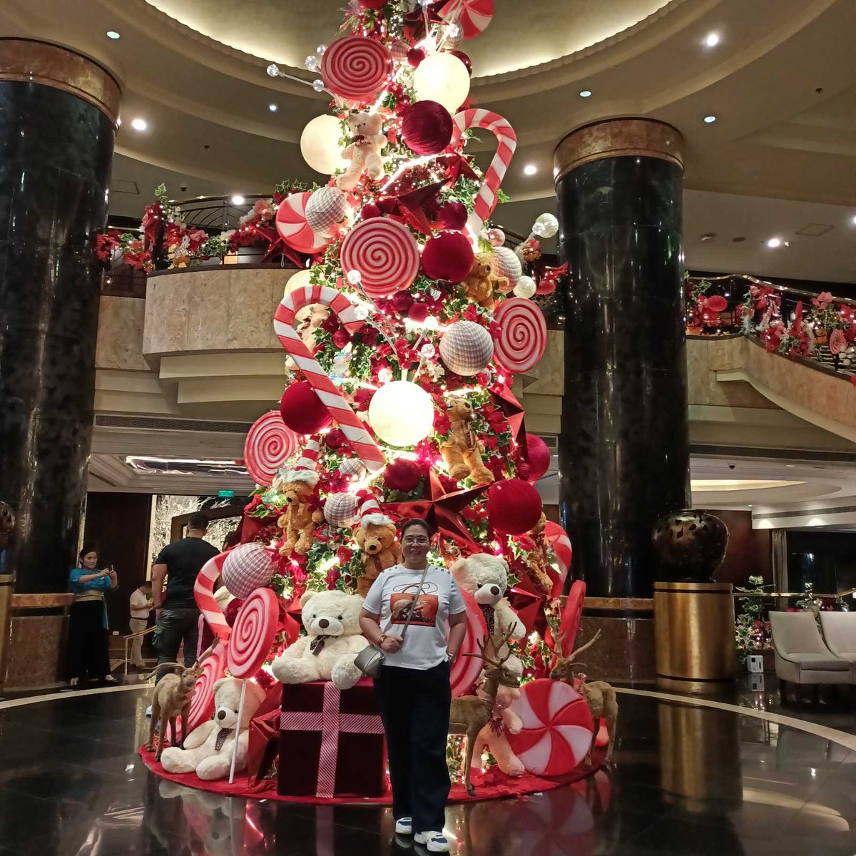 Ms_lynPretty's tweet photo. Merry xmas 🎄 https://t.co/DzQ0cLGfqd