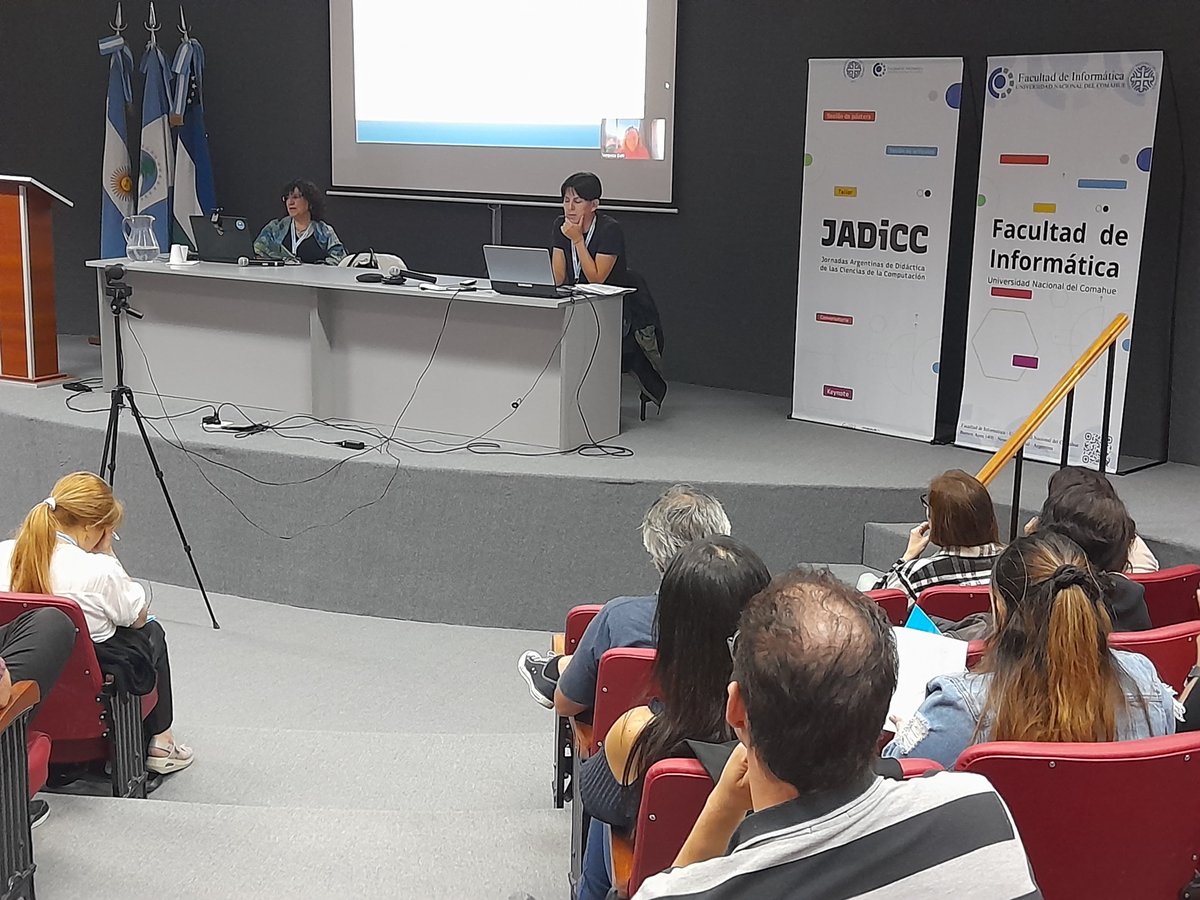 Programar2020's tweet image. ¿Qué, cómo y por qué enseñar #InteligenciaArtificial? ¿Cómo pensar la educación a través del #Prolog?
¡Un éxito las #JADiCC2023!
🧵