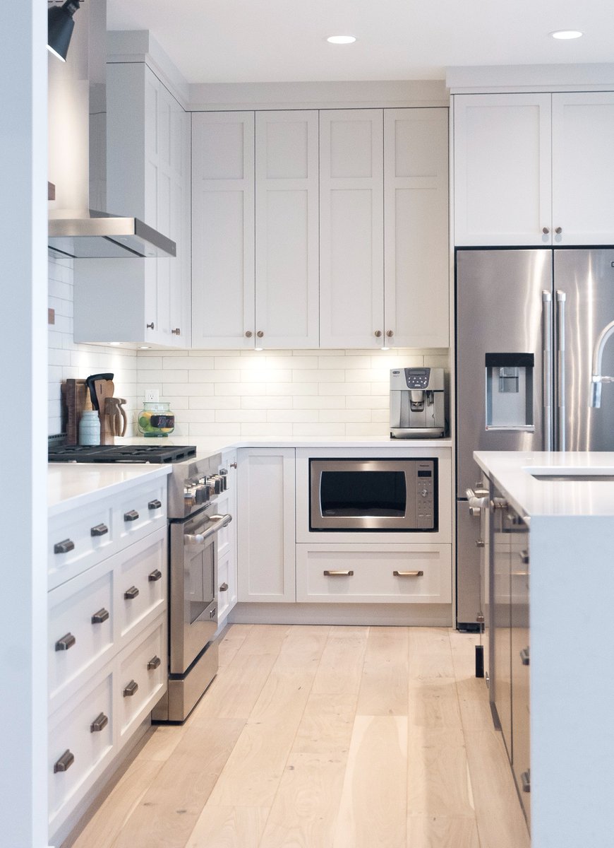 Dreaming of a White Kitchen Wonderland with Norelco Cabinets! ✨🎄
.
#DreamKitchen #WhiteKitchen #CustomCabinets #NorelcoCabinets #HomeForTheHolidays #KitchenGoals #DecemberDreams #YLW #Kelowna #Canadian