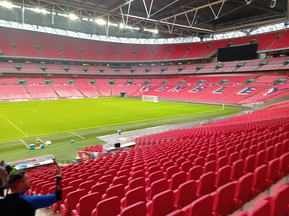 markrobmorris's tweet photo. Fulfilled a boyhood dream today playing and scoring at Wembley many thanks to @WesBrown24 @fara_williams47 @LucozadeSport https://t.co/BTHmSODa7j