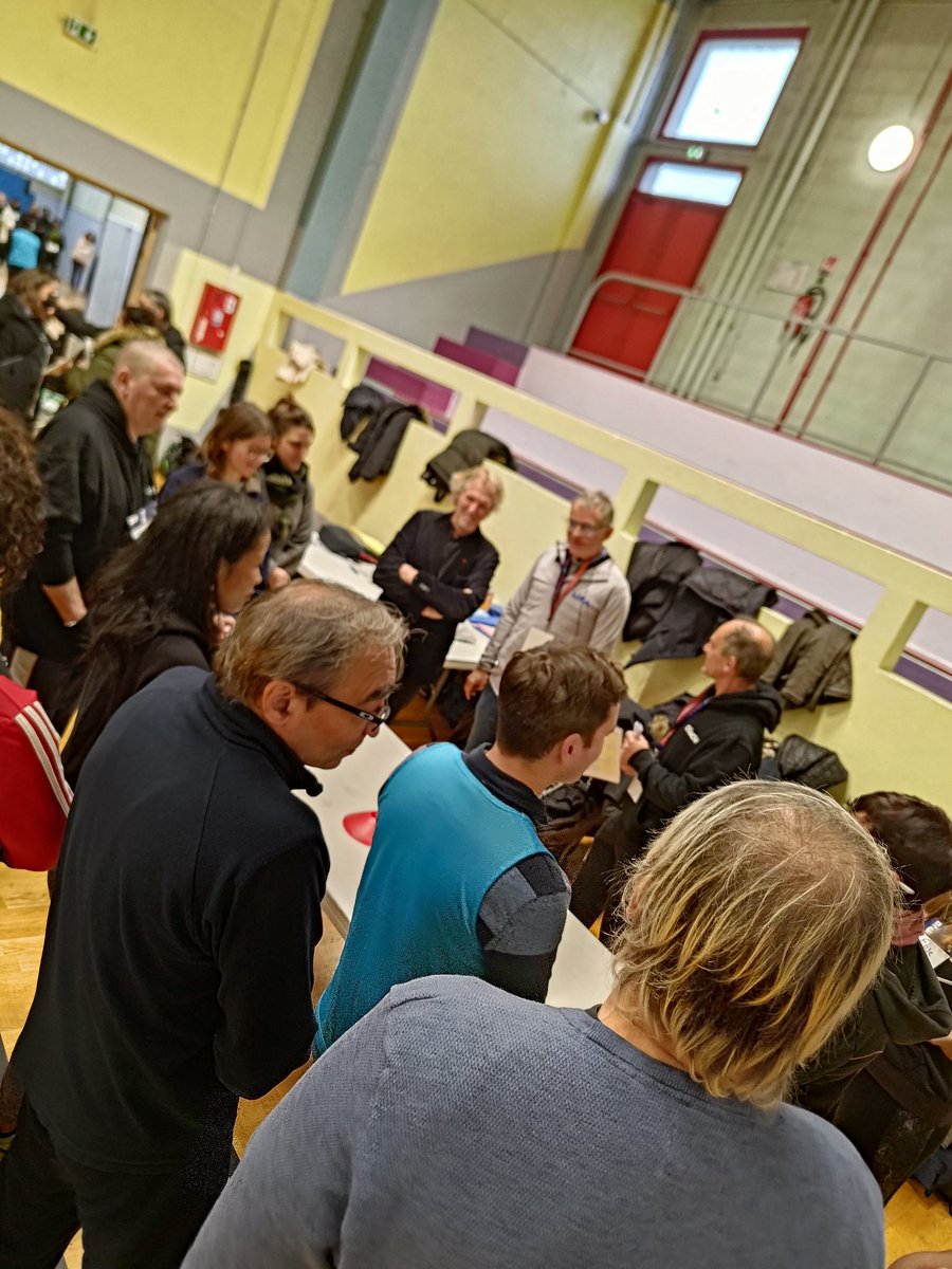 Aujourd'hui avec @poleemploi_75 et l'agence #apeParisPIAT une nouvelle action #DSVE Du Stade Vers L'Emploi. Cette session était dédiée aux demandeurs d'emploi travailleurs handicapés. Une envie et une dynamique toujours très prèsente.@poleemploi_IDF <a href="/Mairiedu20/">Mairie du 20e</a> <a href="/GeraldMarol/">Gérald Marol</a>