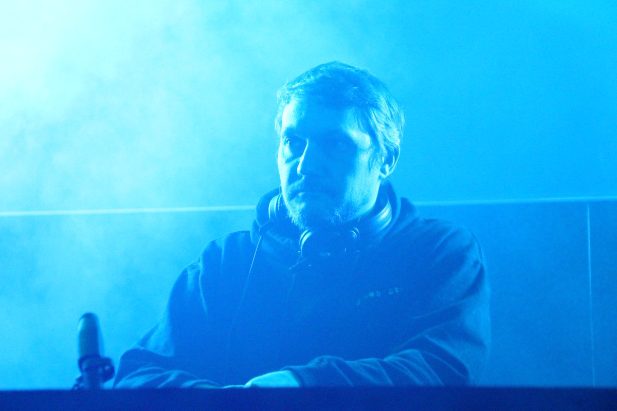 📡 808rad.io/onair

La directa y al túnel oscuro con <a href="/benalesmusic/">Benales</a> y su "Fleet" para la pista de baile vía Futurs Proches. 

Sintoniza en <a href="/RadioCLM_es/">Radio Castilla-La Mancha</a> <a href="/CMM_es/">Castilla-La Mancha Media</a>