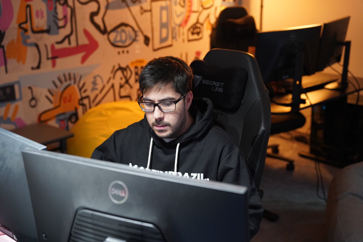 eNatBootcamp's tweet image. It was our absolute pleasure hosting the one and only @MIBR ! 🇧🇷 Good luck on your  tournament #betboomdacha2023 . Let’s all support these amazing Brazilian boys in the first match against @BetBoomTeam . #eNatBootcamp