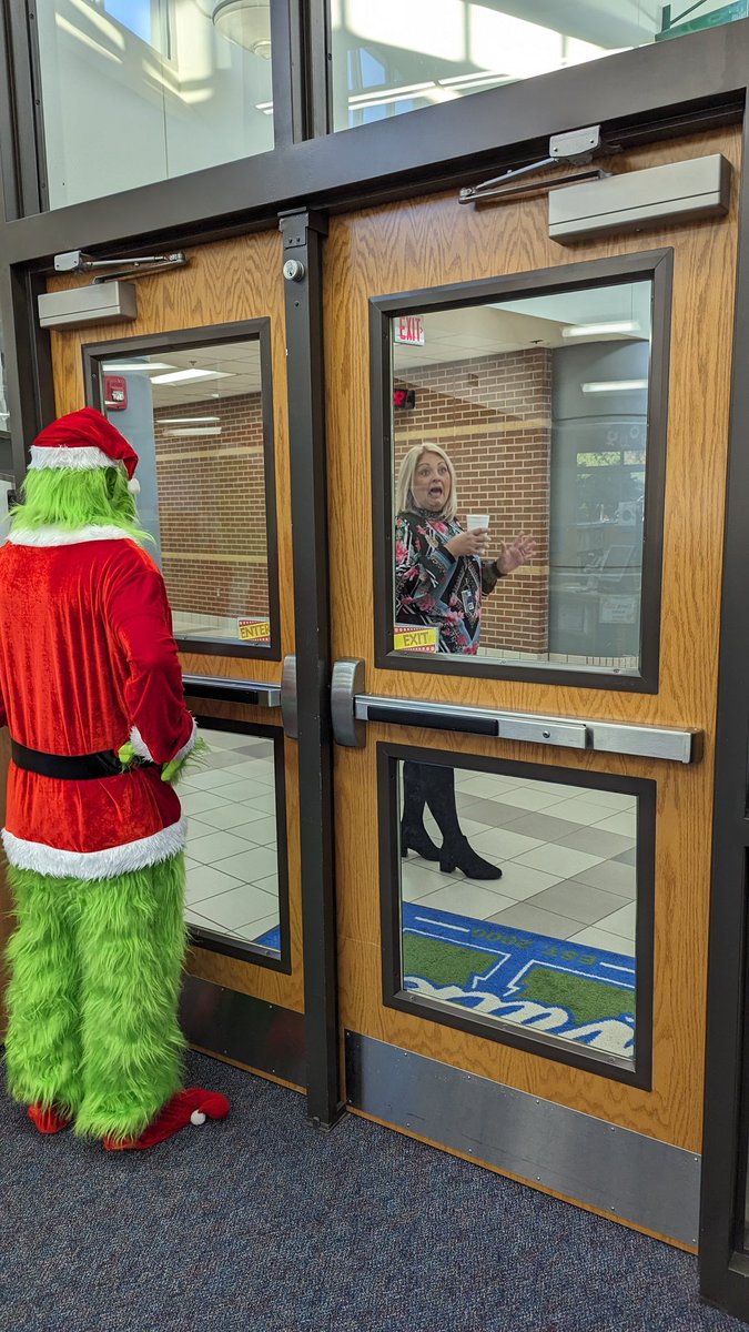 Cindi Bolton (@cindibolton) on Twitter photo This guy showed up today a Walker! <a href="/BaumannWalkerES/">Michelle Baumann</a> #misdreads #mckedtech #walstars #Grinch #grinchchristmas This guy showed up today a Walker! <a href="/BaumannWalkerES/">Michelle Baumann</a> #misdreads #mckedtech #walstars #Grinch #grinchchristmas
