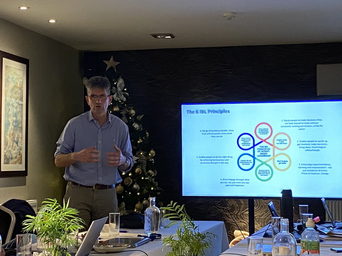 The Specialist Crime Command <a href="/StaffsPolice/">Staffordshire Police</a> heard from Ashley @Farrington&amp;Kind Consultancy today on Intent- Based Leadership 📝