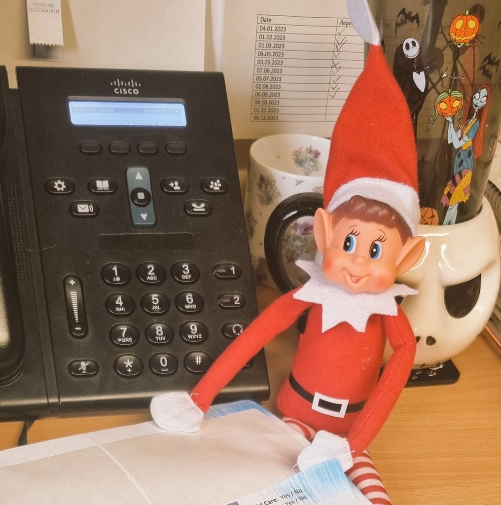 Simon's been helping the team with their ICE notifications this morning! Thanks Simon! We'd much rather a helpful elf than a naughty one... 🎅🎄🎁
<a href="/WHHPeople/">WHHPeople</a> <a href="/LeighAnn0611/">HelloMyNameIsLeighAnn🌈</a> <a href="/mrskatieclarke1/">KC</a>