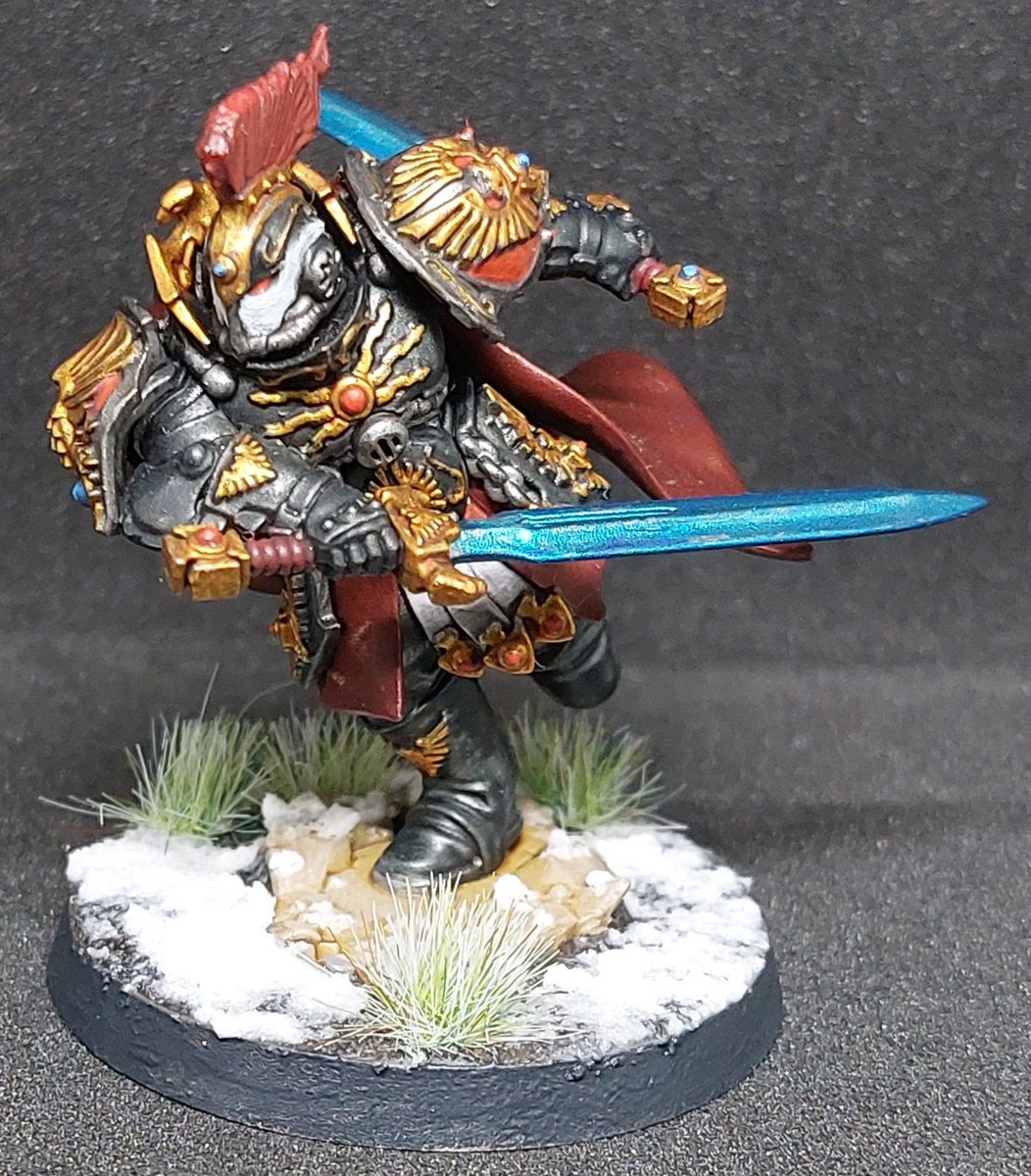 Theironpainter's tweet photo. This week I've finished painting a blade champion for my Shadowkeepers custodes force.

I'm still practicing on basing terrain pieces especially snow effects hopefully it's not too much lol

Hope you guys like, Thanks.

#warhammercommunity
#paintingwarhammer https://t.co/Qvw7AJEPKc