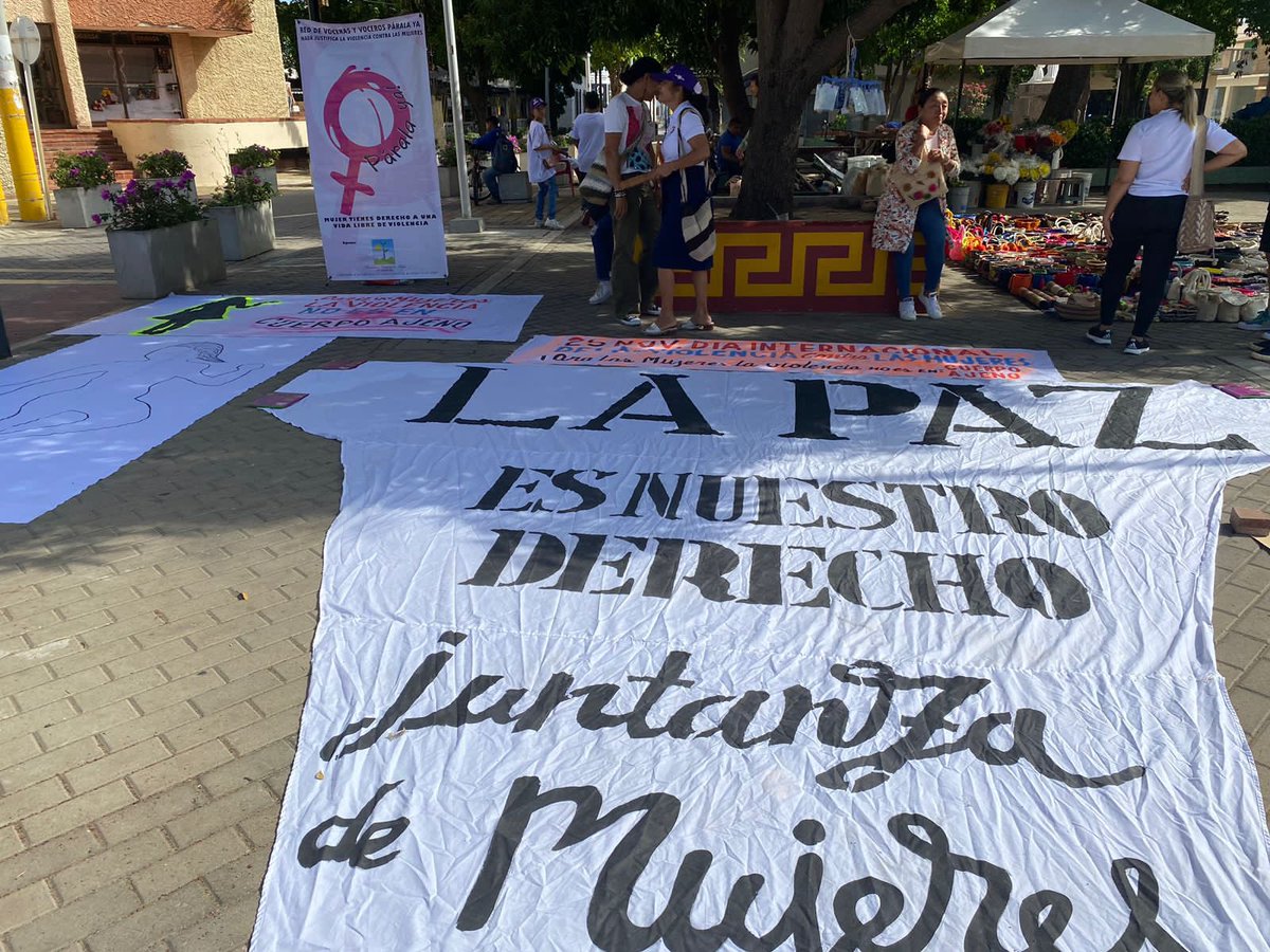 En el marco de los días de activismo en la eliminación de violencia contra las mujeres del #25N. Desde el Caribe colombiano la #Juntanza de Mujeres y Paz continúa exigiendo la #Paz como derecho! No es momento de parar en la construcción de Paz.