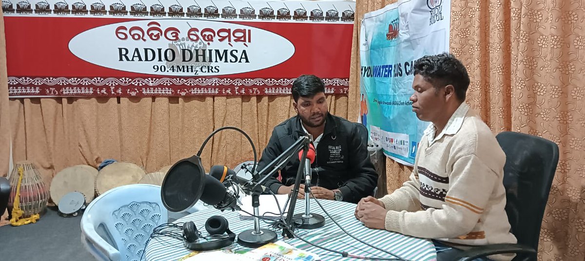 SouthSova's tweet photo. A panel discussion has been arranged by Radio Dhimsa to share the experiences of a Youth Volunteer named Rabindra Banka to inspire the listeners.
#Youth4waterplusCampaign https://t.co/eu9RW7Q6Fs