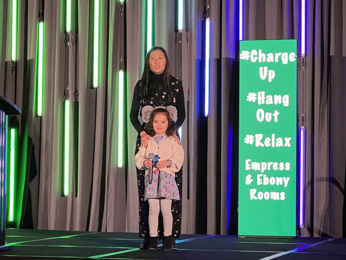 Lucy and ⁦<a href="/MsMagiera/">Jennie Misong Magiera</a>⁩ at #slateinwi - just adorable!!