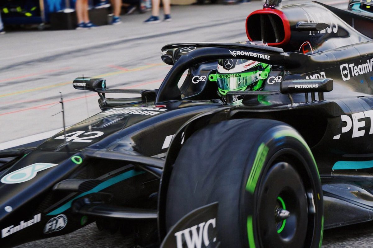 From a week ago today 😎👊🏼

#frederikvesti #teamvesti #formula1 #f1 #mercedesamgf1 #f1testing