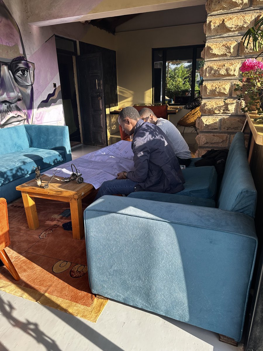 dnahinga's tweet photo. Design Meeting at the Terrace of The Beloved, HoS
With Engineer Joseph, Architect Sang, Architect Ngure and Architect Victor.
#Design
#Engineering
#Construction
#TeamWork
#BuildYourFirstHome
@ArchNgure
@vickeyndungu
@PodCityKe
Start Your Home π‘ https://t.co/zUoY3l2g2F