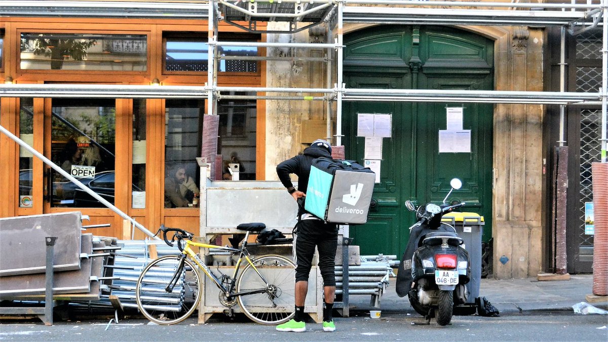 Taken for a Ride, Again: Deliveroo Riders in the Supreme Court In our latest blog, @thebigbogg analyses the latest decision in light of the ILO recommendations. ohrh.law.ox.ac.uk/taken-for-a-ri…