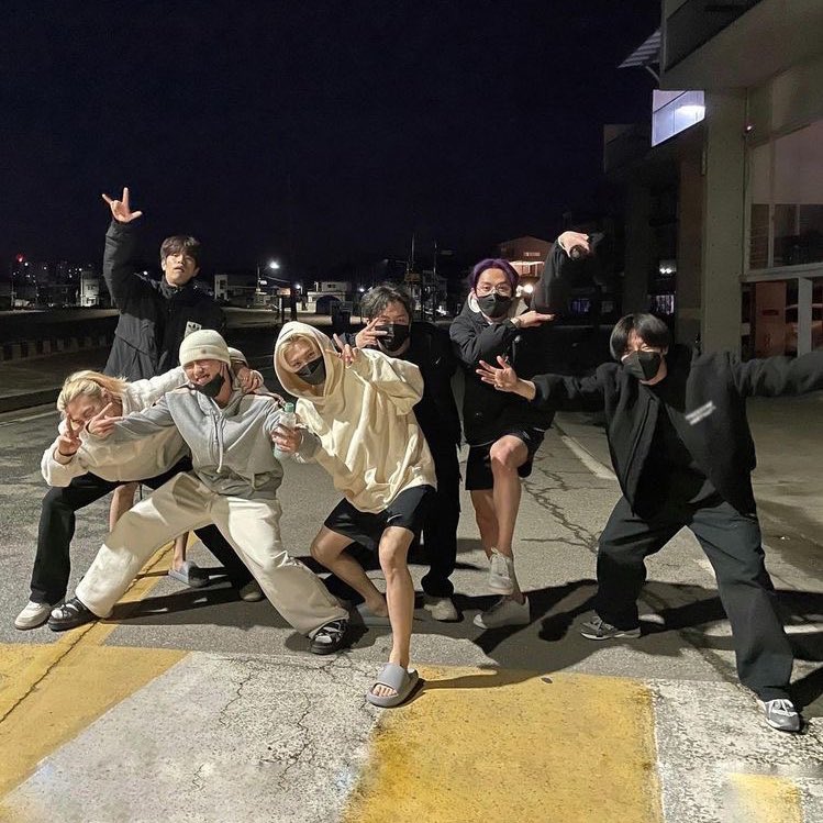 ⋆⭒˚｡⋆ stray kids’ natural beauty - a barefaced thread ⋆⭒˚｡⋆