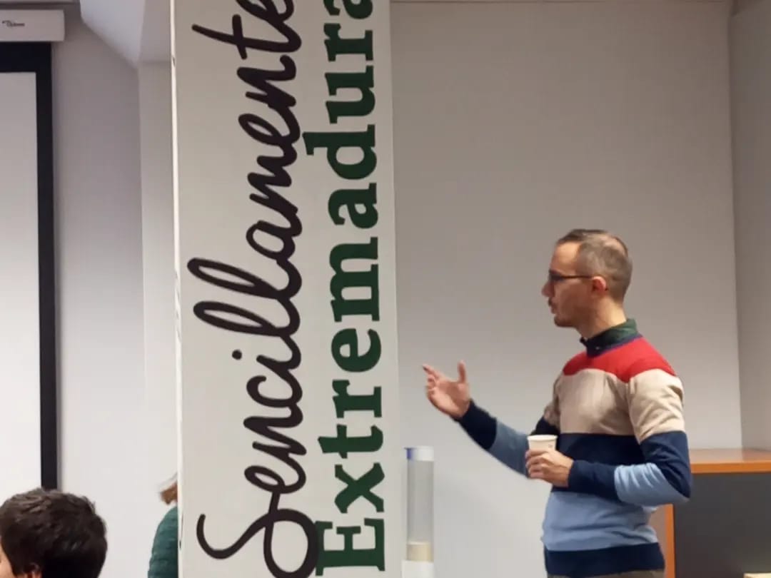 holaextremundo's tweet photo. La @JuntaEX_Europa dió a conocer  el funcionamiento de la Delegación de Extremadura en Bruselas @EU_Commission y acercó la posibilidad de explorar vías de colaboración. 
Esperamos poder seguir colaborando para crear más y mejores proyectos para jóvenes extremeños

📸@quininocsnt https://t.co/iFzDevk3wJ