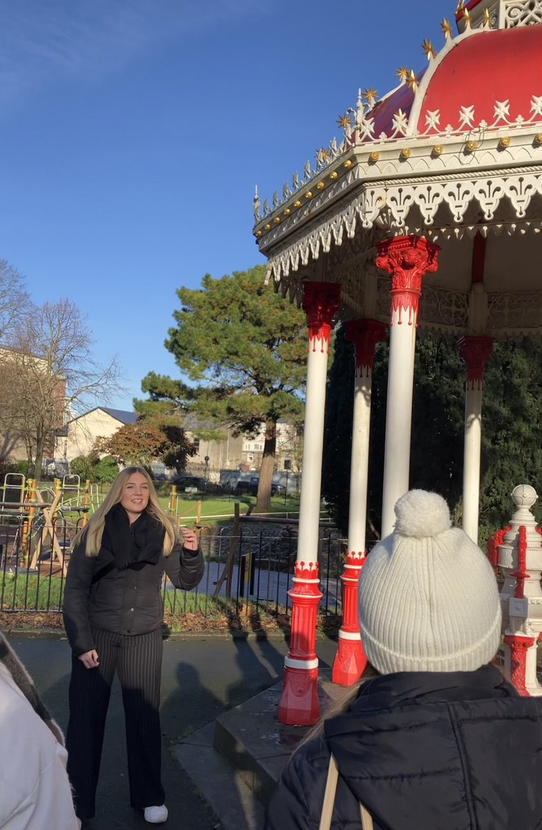 Kelly Browne tweet media