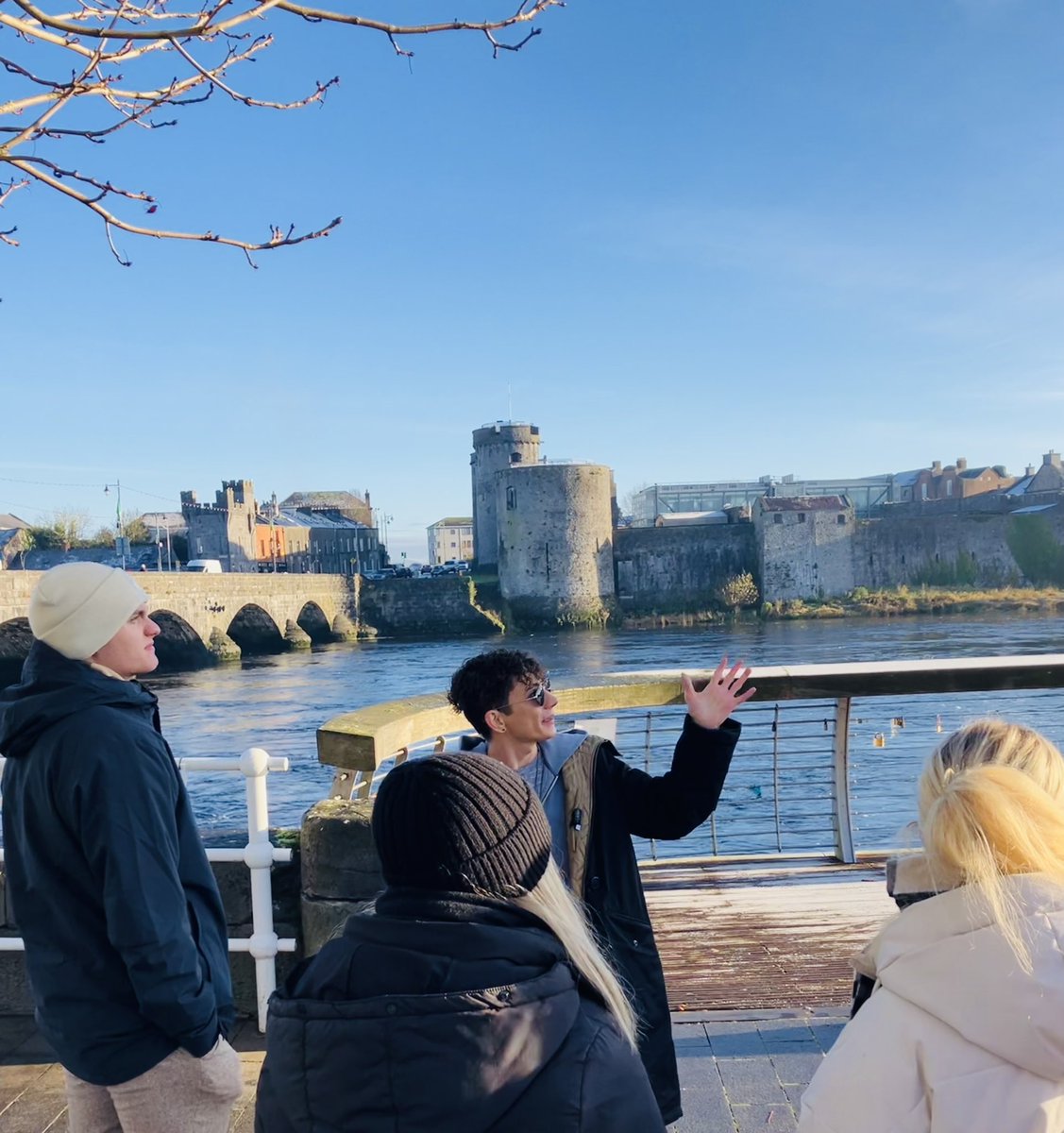 Kelly Browne tweet media