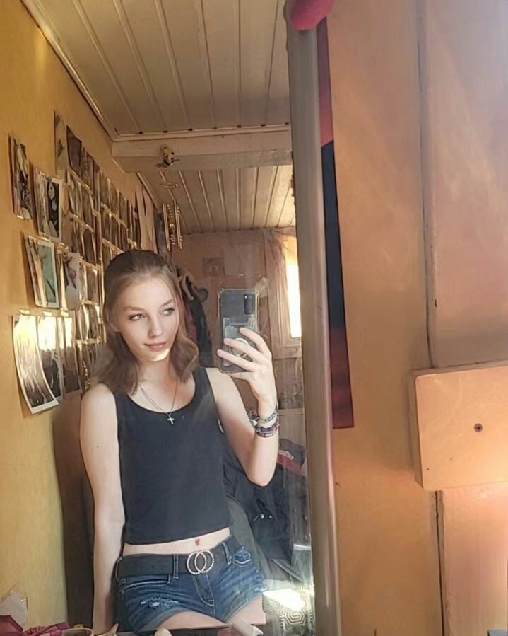 Good PM everyone hope you all enjoying your day 😊🥰😍