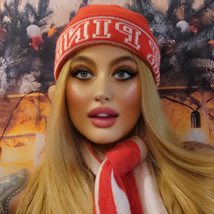 About to jump on cam  #holidayseason @camsdotcom https://t.co/DWImuyG6FA<a href="/tag/holidayseason"class="tags">#holidayseason</a><a class="tags" href="/tag/camsdotcom">@camsdotcom</a>