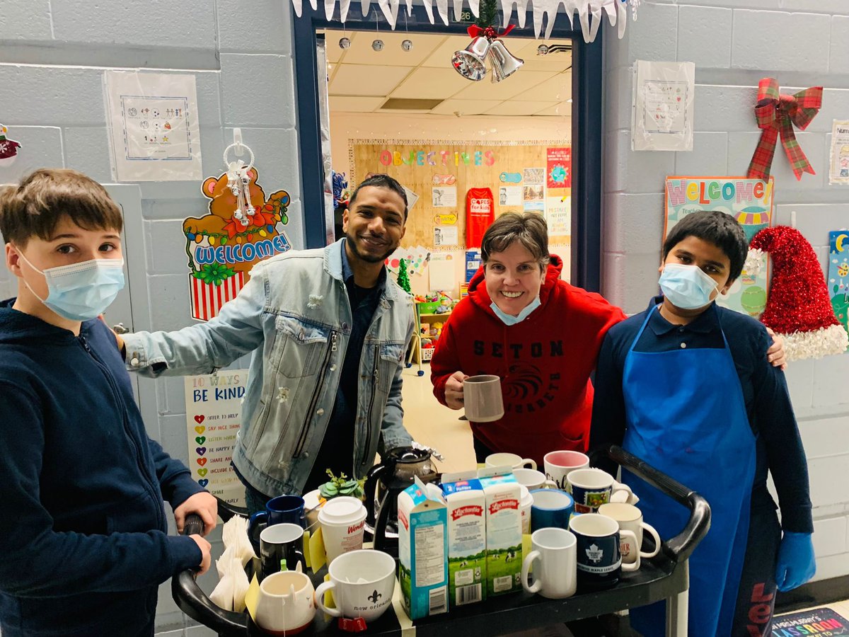 Ms. Cook tweet media