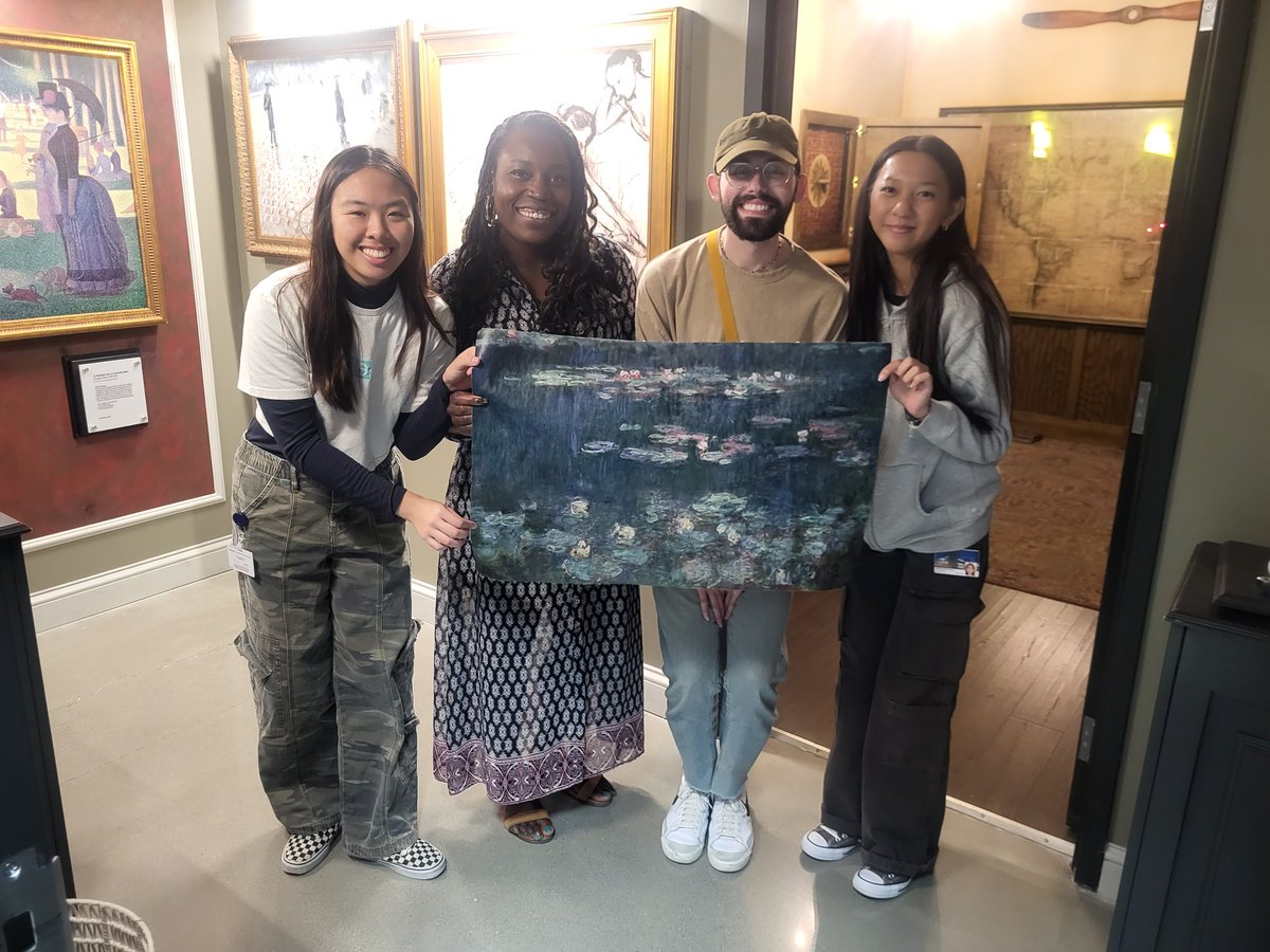 After a productive 2023 the lab celebrated by crushing 'The Heist' escape room! Great teamwork in life and at the bench!