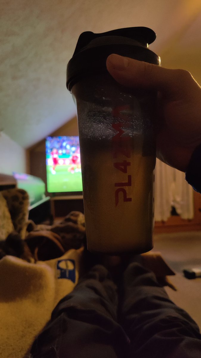 Ice tea peach von @Pl4ZMAcom und #dfbpokal ich bin traurig das ich es nicht schon früher probiert habe mein liebster Eisteepulver Geschmack und ganz klar Nummer 2 hinter pfanner Eistee danke Don das ich leider zu spät denn super Geschmack entdecken durfte