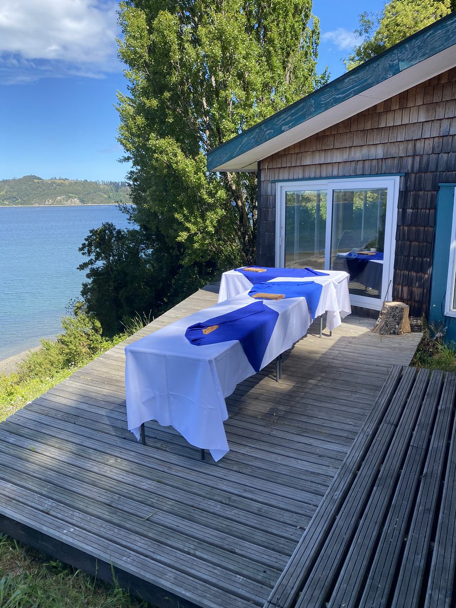 plancton_andino's tweet photo. Preparando la terraza para celebrar 25 años de historia. Gracias Chiloé. #PSMB https://t.co/YH4IRfue2Y