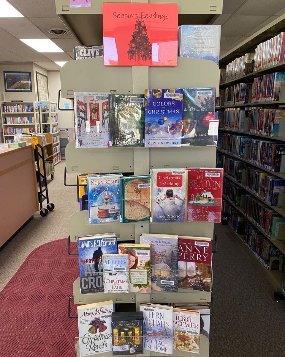 BrookePublic's tweet image. Looking for a great holiday read? Stop in at Follansbee library and we’ve got Christmas reads, plus books that have never been checked out!
#bookdisplays #librarydisplays #christmastime