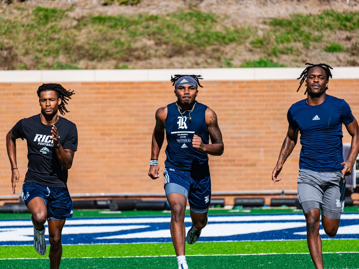 RiceFootball's tweet photo. Time to Work ⌛️

#GoOwls👐 x #RFND https://t.co/tNvNrXvfzW