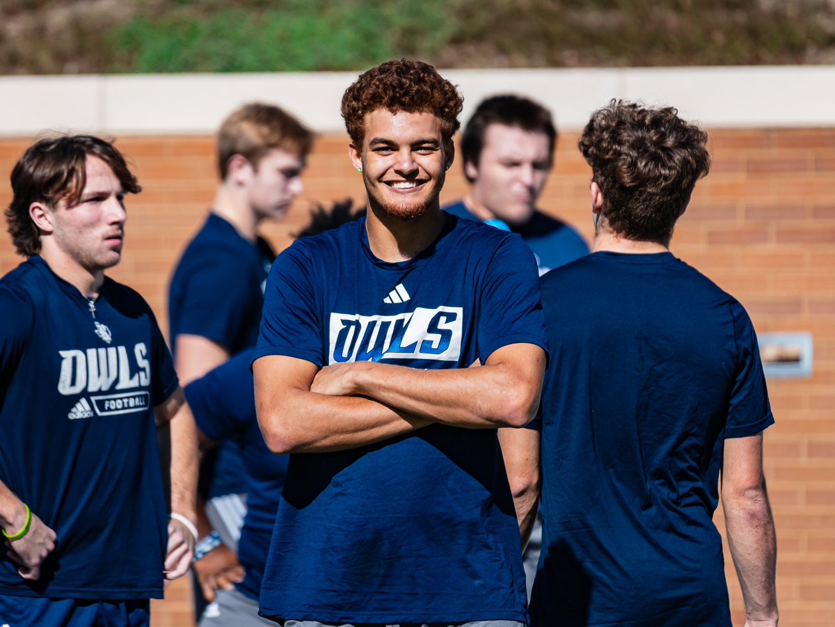 RiceFootball's tweet photo. Time to Work ⌛️

#GoOwls👐 x #RFND https://t.co/tNvNrXvfzW
