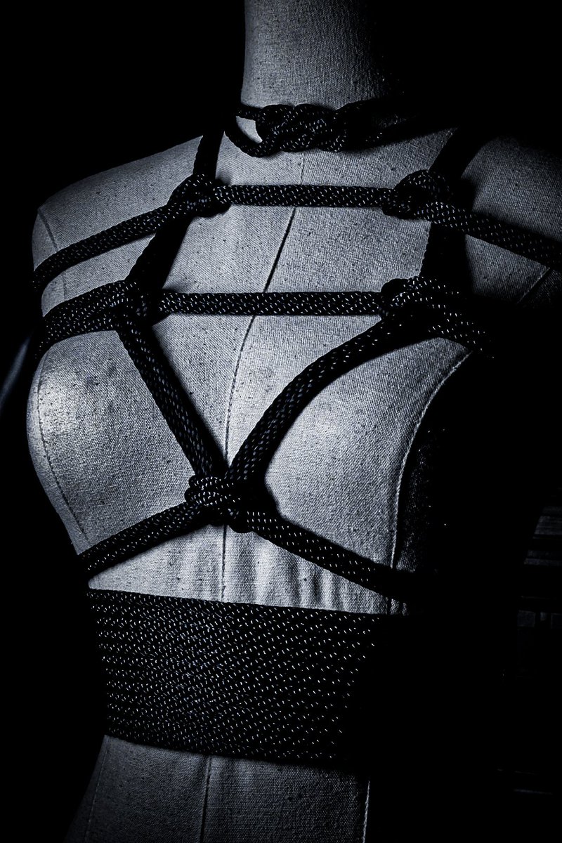 Deviant_Ginger's tweet photo. #shibari #rope #ropebondage #kinky #bdsmharness #bdsm #tied #tiedup https://t.co/QMo69QDaWT