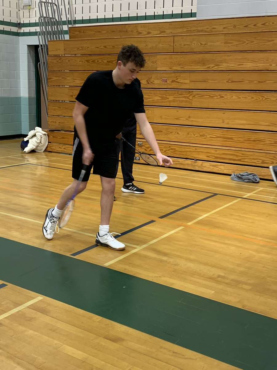 kristencheck1's tweet photo. 🏸 Holy Cross Badminton is in “full swing”…and what a crew we have this year!! They MUST love Badminton if they are willing to endure the early morning practices!! @HolyCrossCSS #BeGoodPlayBad https://t.co/ID18QihP9v