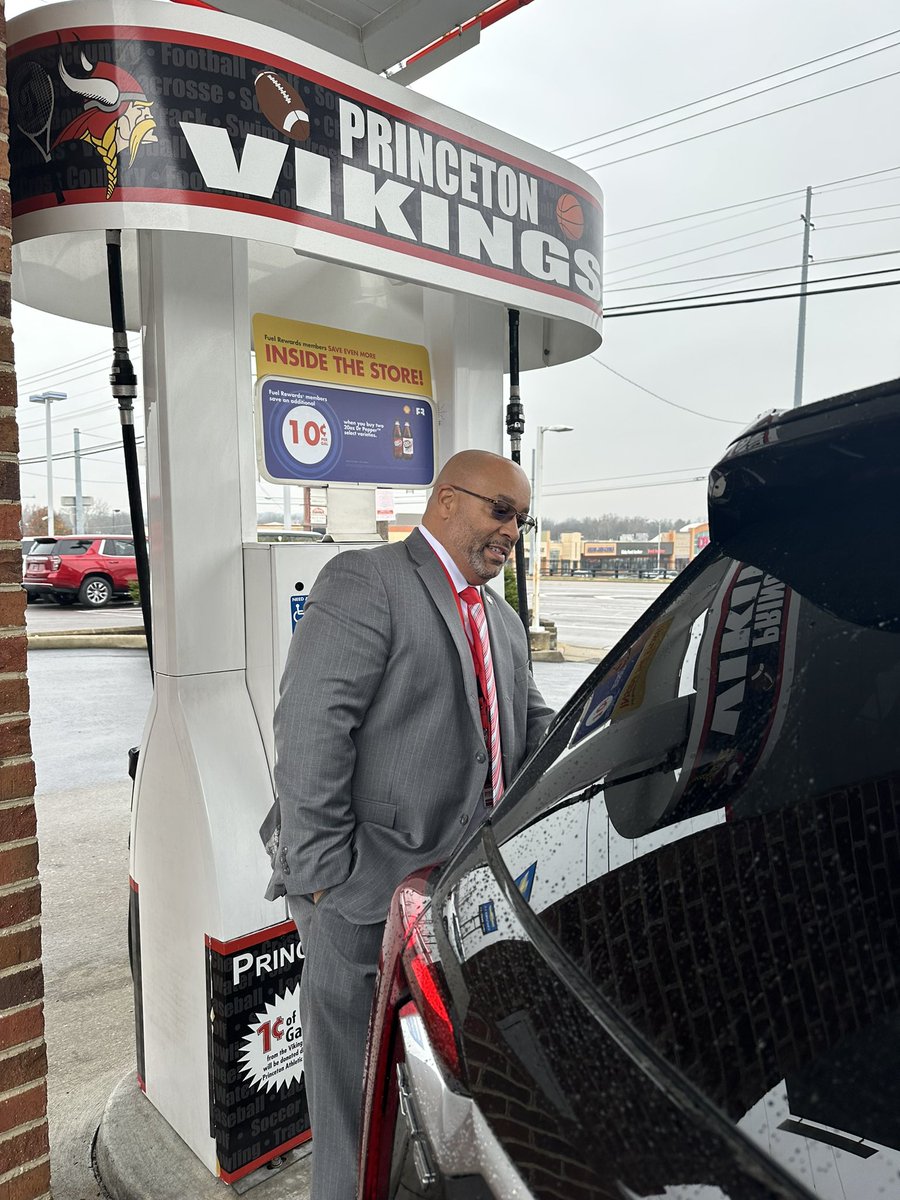 PCSDViking's tweet image. Need gasoline? Stop at the Princeton Vikings pump @dunkindonuts in Springdale and support our student-athletes!! @VikeNation @VikeSuper1 #vikingdiff #AAGV