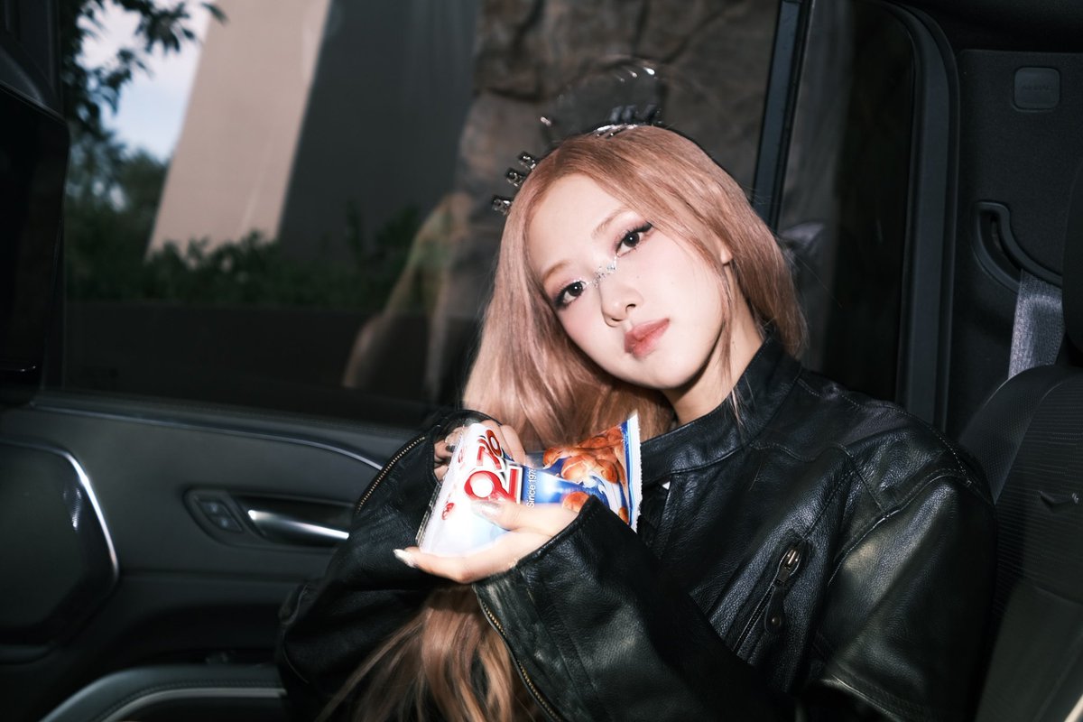 Rosé Thailand🌹 tweet media