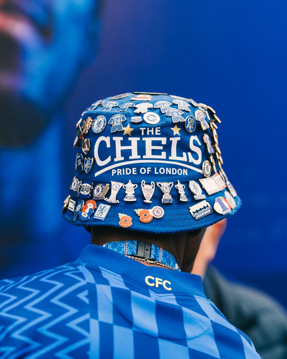 ChelseaFCW's tweet photo. The Pride of London. 🔵 https://t.co/mmnF6p8gJD