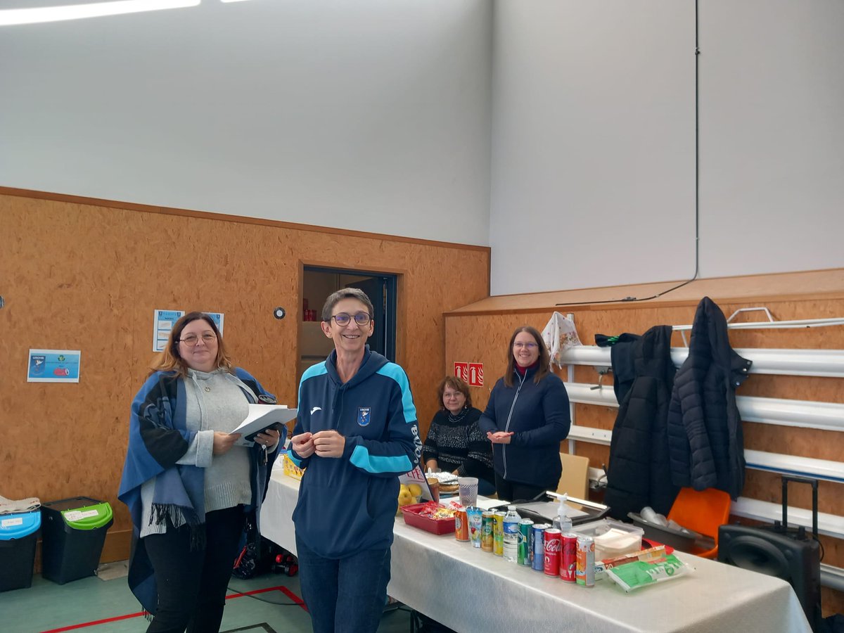 C'est la #JourneeMondialeduBenevolat : MERCI à tous les bénévoles des clubs et comités qui s'investissent au quotidien à nos côtés 🤝🫶

C'est l'occasion de remercier les bénévoles et salariés des clubs qui ont accueilli les 1ers tours des interdépartementaux &amp; intercomités 👏