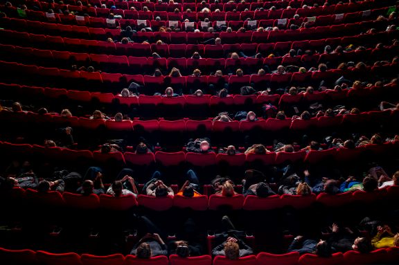 OPEN CALL FOR SUBMISSIONS:   VIFF is calling for submissions from #European filmmakers to submit their fiction, documentary, animation and experimental feature and short length films.

Will we see you at next year's festival?  

bit.ly/3Ndp4SO