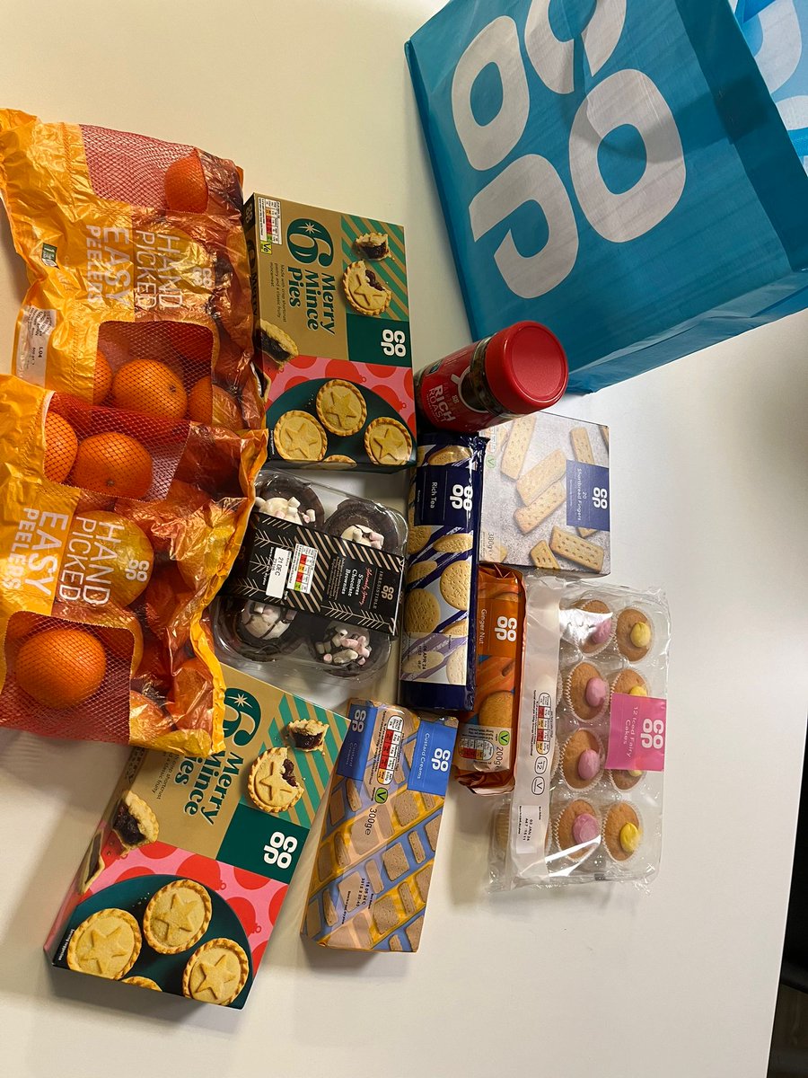 MPMaxH's tweet photo. Both myself &amp; @IanYoun79822819 attended the Community Cafe Lunch &amp; brang along two @coopuk Goodie Bags full of treats, festive goodies, tea, coffee &amp; useful kitchen cleaning products such as washing-up liquid which will be used at the weekly Community Cafe Lunches #ItsWhatWeDo 🎁 https://t.co/R02WhjKDTu