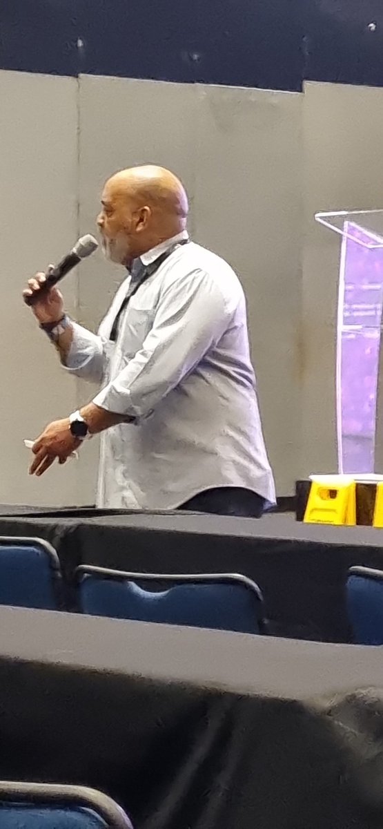 <a href="/cesarbollero/">El Hacedor de Líderes César Bollero</a> sobre #InteligenciaArtificial en el marco de la #ComPol #CumbreCancún 2023 <a href="/CumbreCP/">CumbreCP</a> el papel de los escrúpulos en la época post pandemia. Adaptarnos a los nuevos tiempos. Ágil versátil y adaptablemente debemos ajustarnos. #Lideres