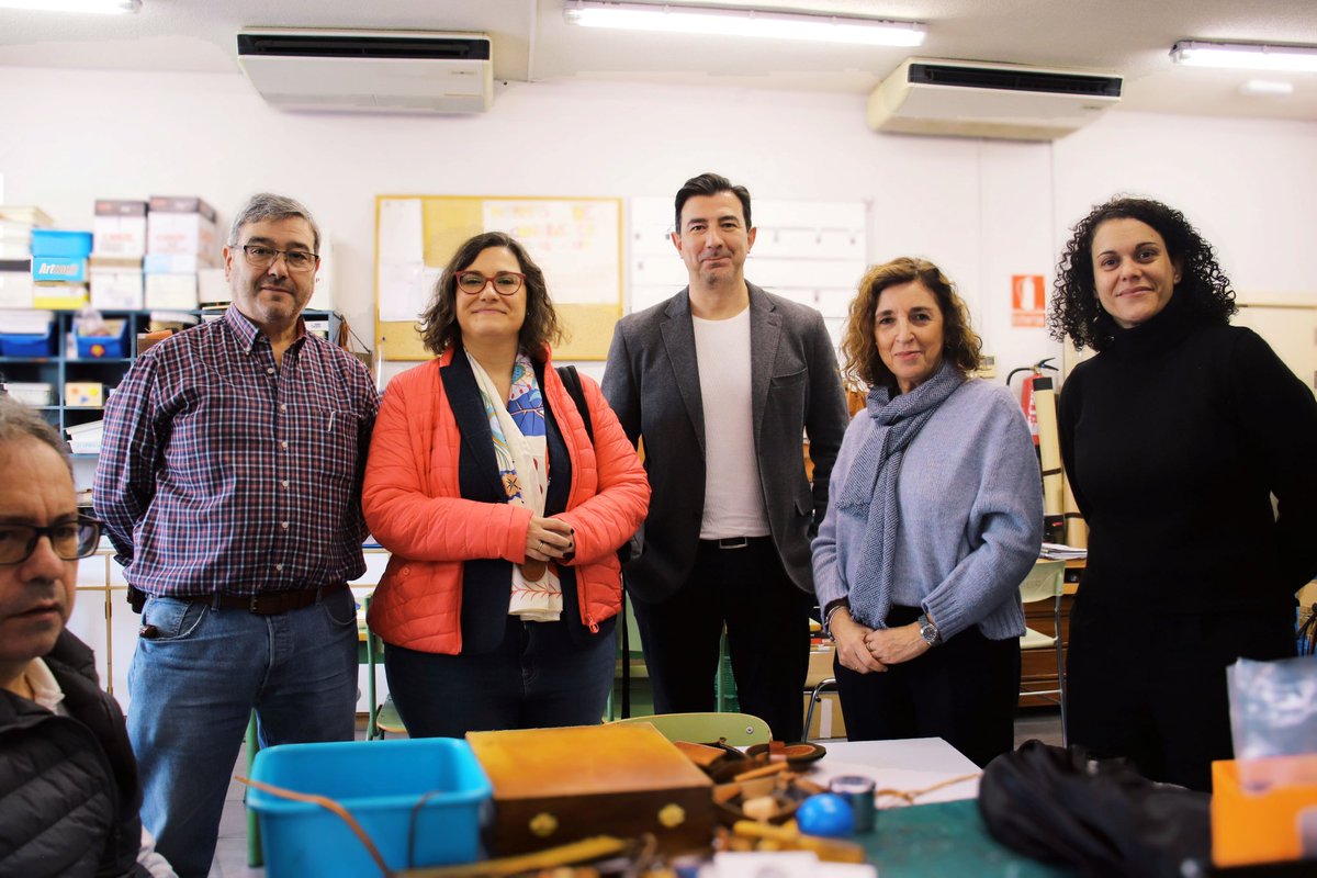 AsocNHorizonte's tweet photo. Hoy hemos recibido la visita de la Subdirección General de Proyectos Sociales, Voluntariado y Cooperación, interesados en conocer nuestro Programa de Voluntariado y el proyecto subvencionado en la Convocatoria de 2023 “El Autismo te necesita”
#DiaInternaciondelVoluntariado https://t.co/HkgO3fmbwJ