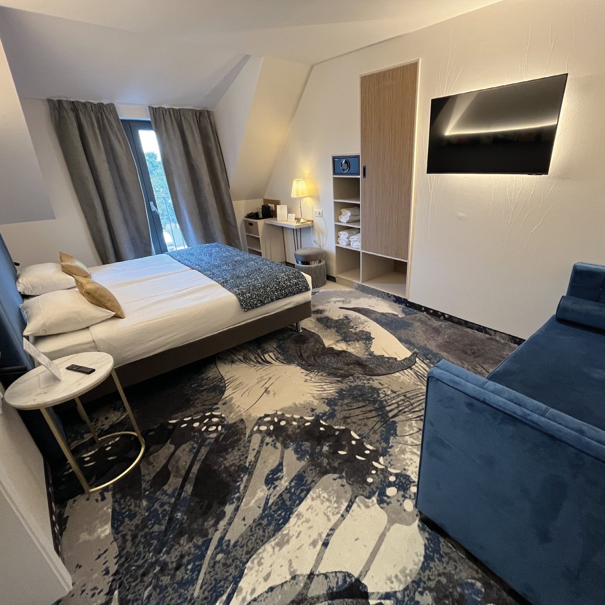 Brit Hotel tweet media