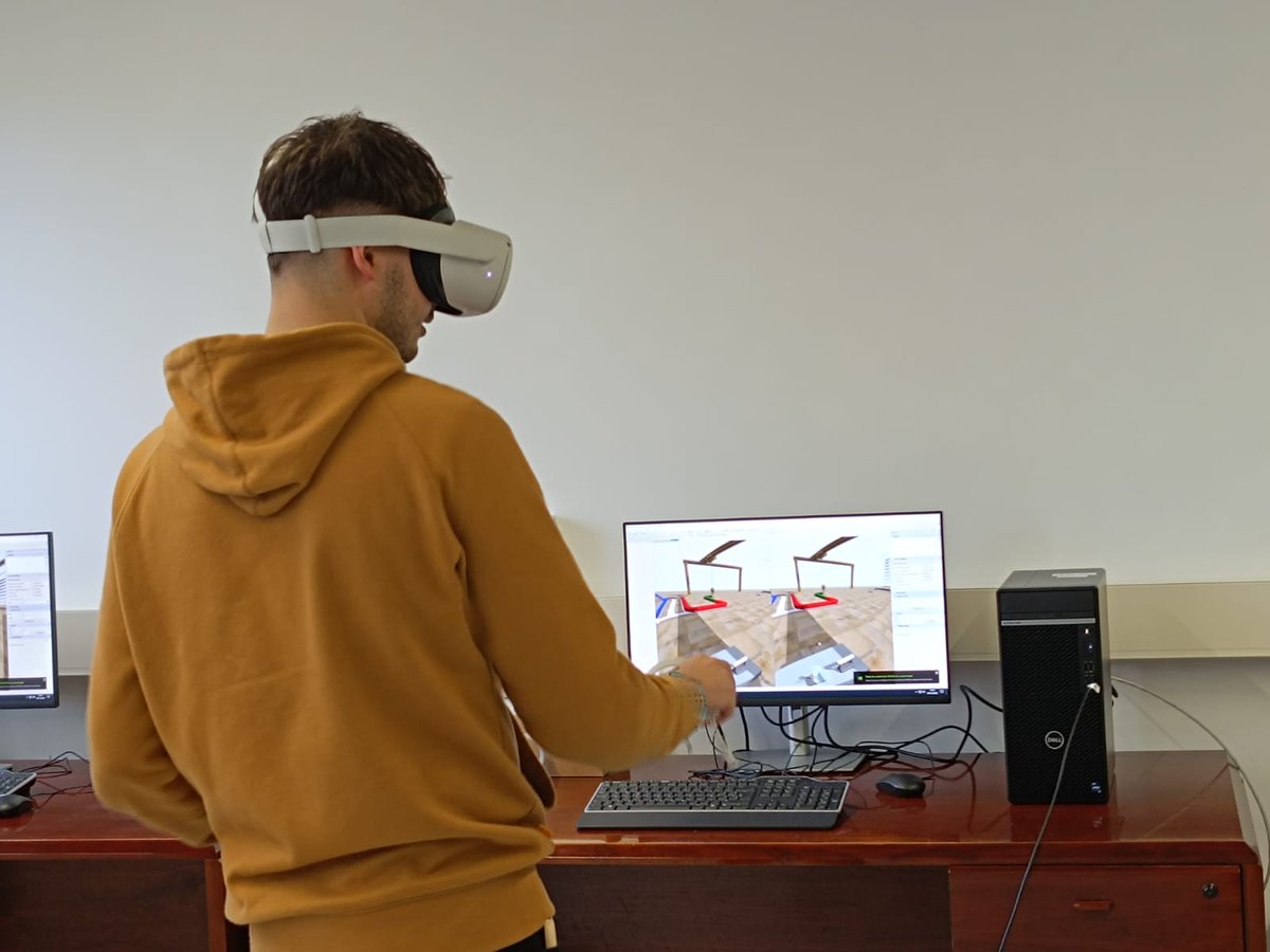 t4bss_research's tweet photo. Eskerrik asko Errealitate Birtualaren bidez Ekoizpenaren Simulazio @FlexSim_Iberia praktiketan parte hartu eta dozentzia hobetzeko laguntza eskaini diguzuen Bilboko Ingeniaritza Eskolako ikasle guztioi @upvehu 🔝🔝🔝 https://t.co/MIgwMQEG4C