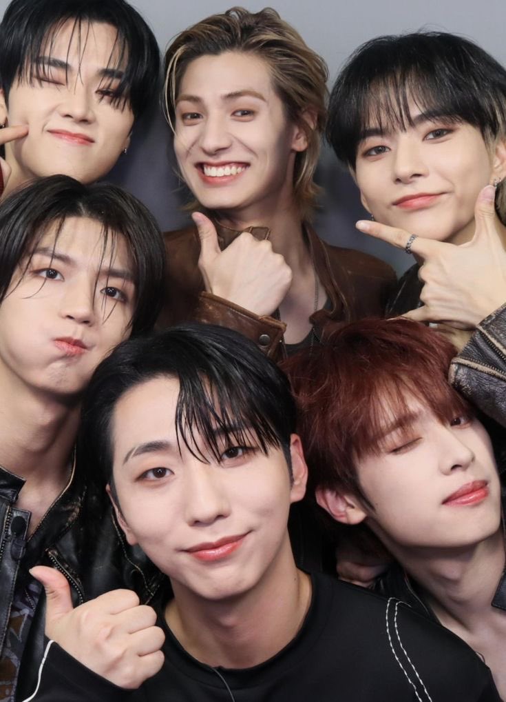 junhanthuziast's tweet photo. hi yall ik i haven't been online much but i wanted to say happy two years to our boys !!!!! 🥹🥹 they've grown so much in the past two years and i couldn't be more proud of them <33 cheers to more years and more adventures with xh <33 https://t.co/1FODpIvZTm