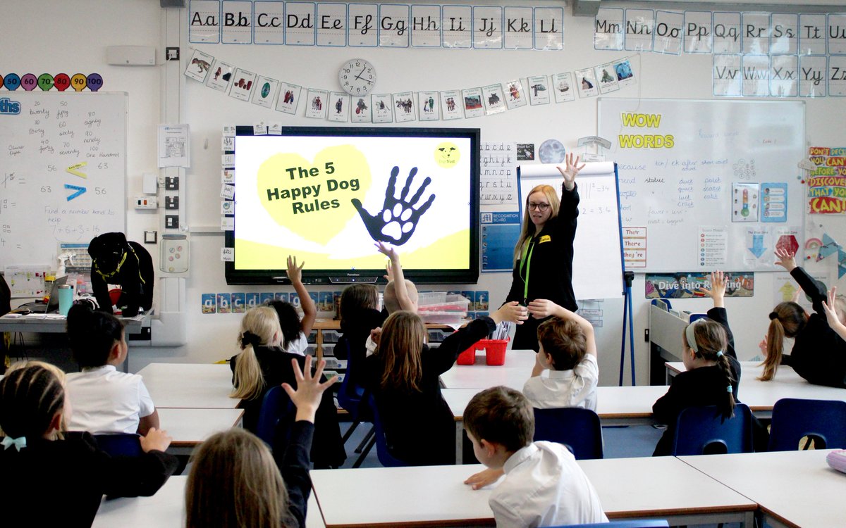 mayfieldschool's tweet image. Our Year 2 and 4 pupils had some fun and engaging workshops presented by the Dogs Trust! They learned all they needed to know about reading and understanding a dog's behaviour and emotions along with the best steps to preventing any potential harm between dogs and their owners.💛