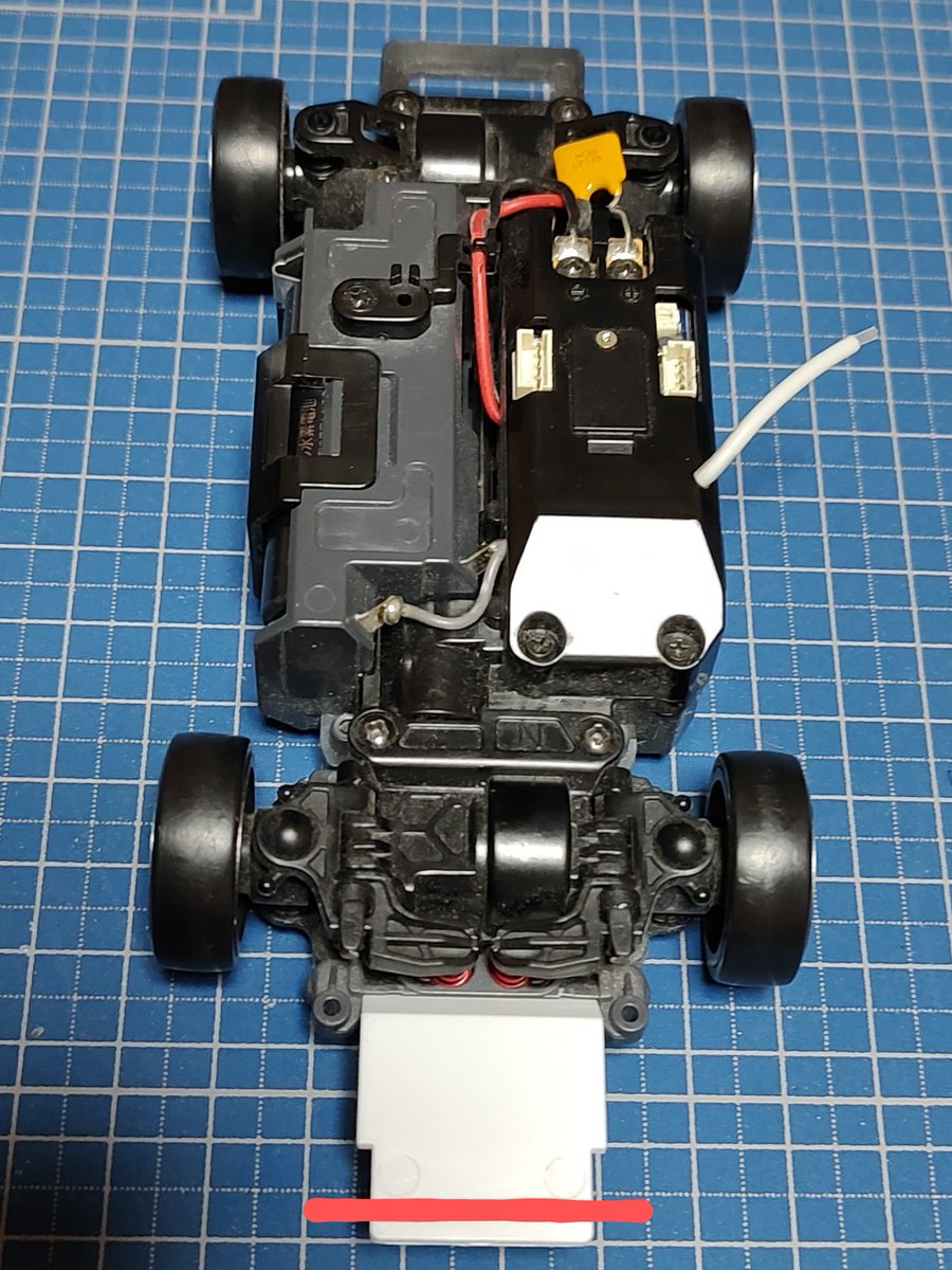 masa_speedworks's tweet photo. ✨スバルサンバーと言えばドリフト🌀異論はないだろう。信頼のMA-020 AWDシャーシを得て本日プラモ塾さん @puramojyuku でシェイクダウン🚙
#京商
#ミニッツ
#MA020
#AWD
#サンバー https://t.co/SXTCqDajNg
