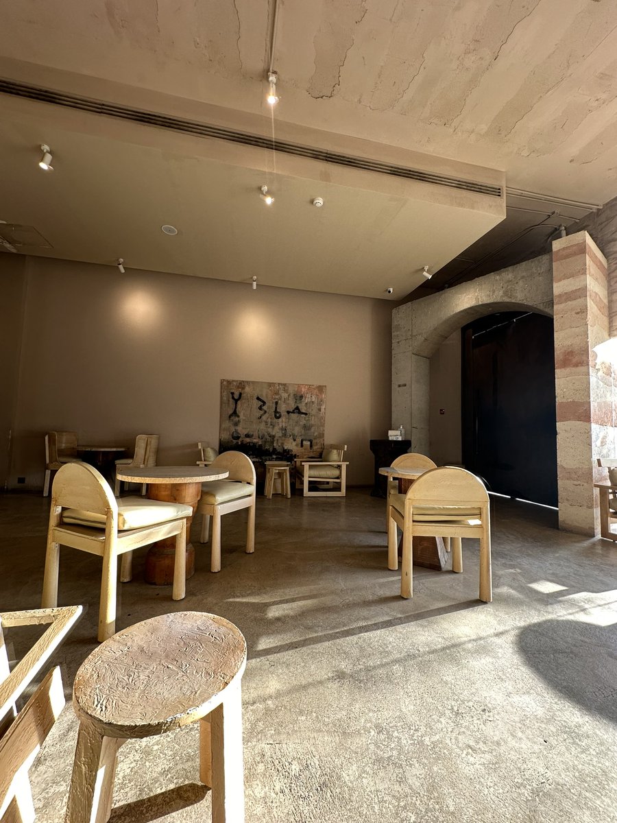 من القهاوي الجميله في الرياض🤍
INNER.CIRCLE
تفاصيل المكان جميله والقهوة اجمل☕️✨
📍النخيل