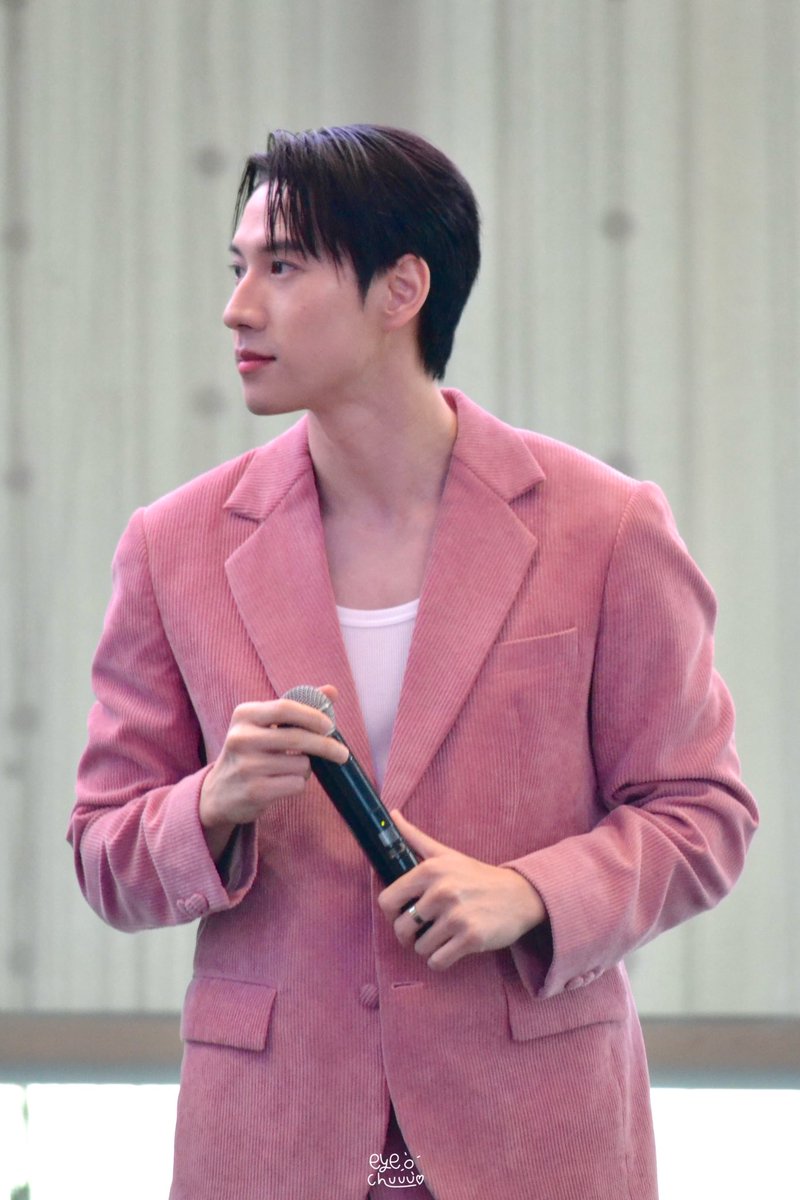 eyechuuu's tweet image. 231205 - มุมข้างของคุณเค้า 🩷

@brightrpp_ 

#ONESIAMxBright
#Brightrpp
#SCBXNextTech
#SiamParagon 
#ilovesiam