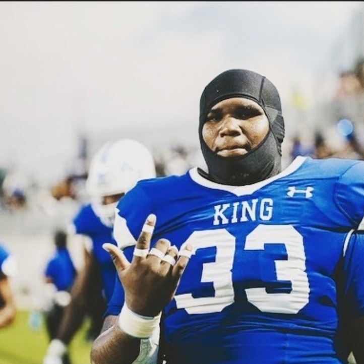 National Senior Sleeper...💤

DT: K'Mard Kimble, 6'1" 290, C.E. King

Notes
-Elite production, accounting for 17 sacks in 23
-Twitch + refined hands
-Rockets out of stance with bad intentions

1 FBS offer From Sam Houston (P5 ability)

hudl.com/v/2MNdW7